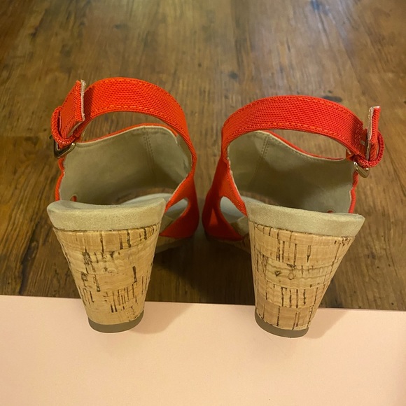 Holiday Getaway Cork Wedge 🔥Fire Engine Red sz 7 NWT - Picture 4 of 10